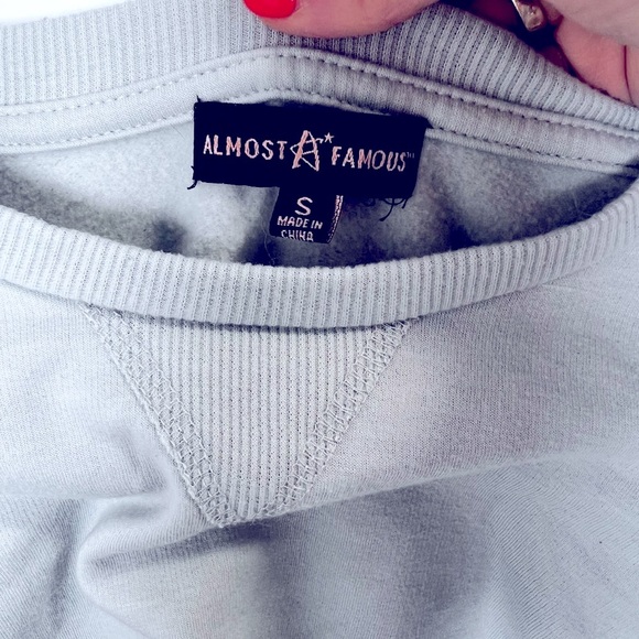 Almost Famous Light Blue Sweatshirt Women’s Small Puff Sleeve Smocked Hem - Picture 2 of 2